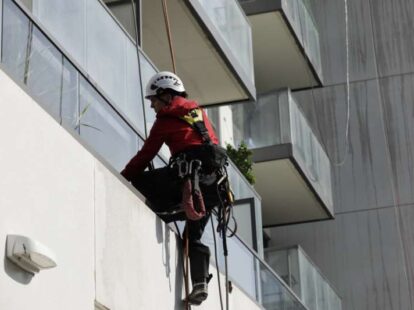 pressure washing for buildings