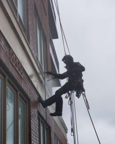 pressure washing with rope access service